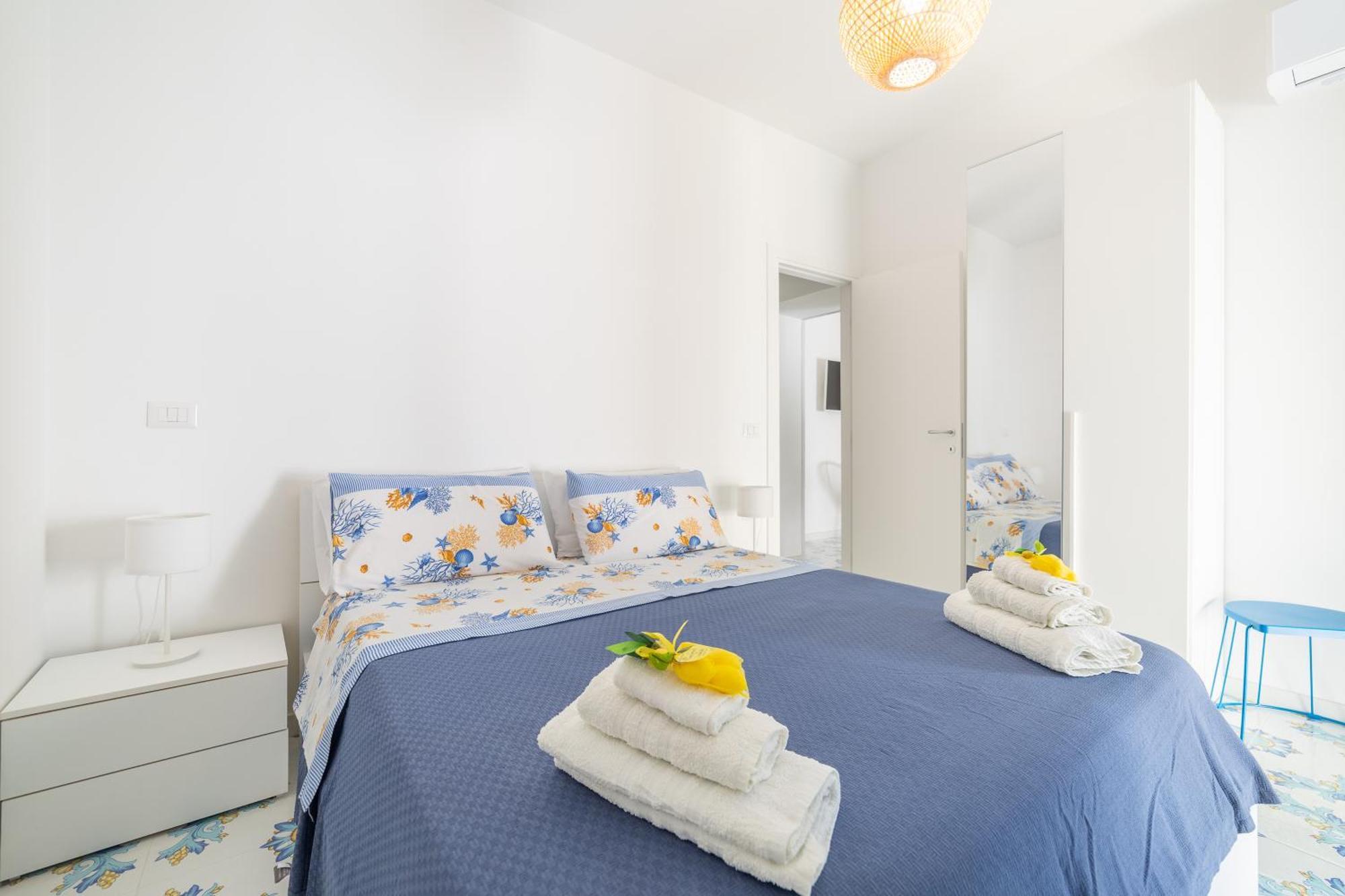 Maiori A Due Passi Dal Mare Apartment Exterior photo